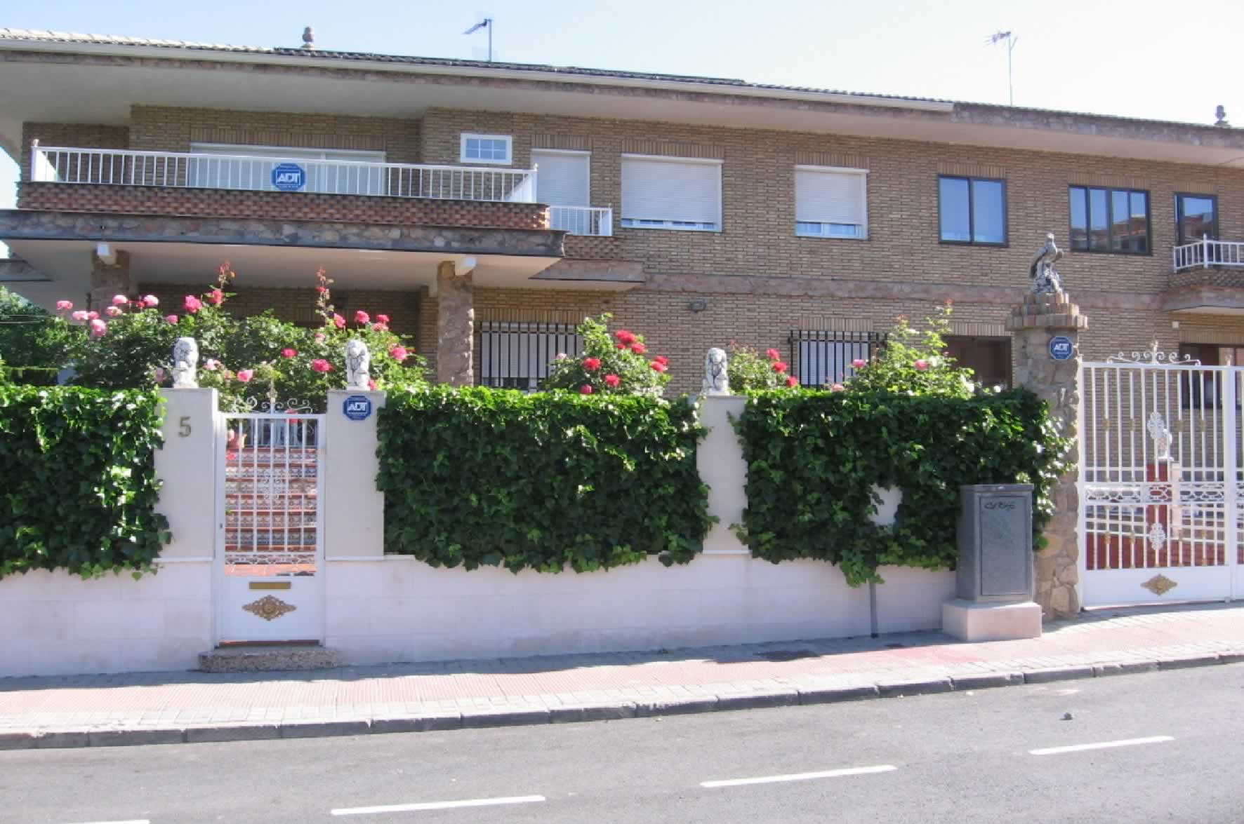 Foto de fachada del inmueble según el Catastro