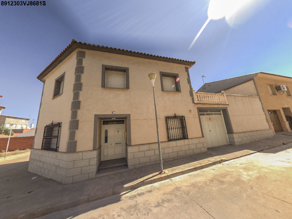 Foto de fachada del inmueble según el Catastro