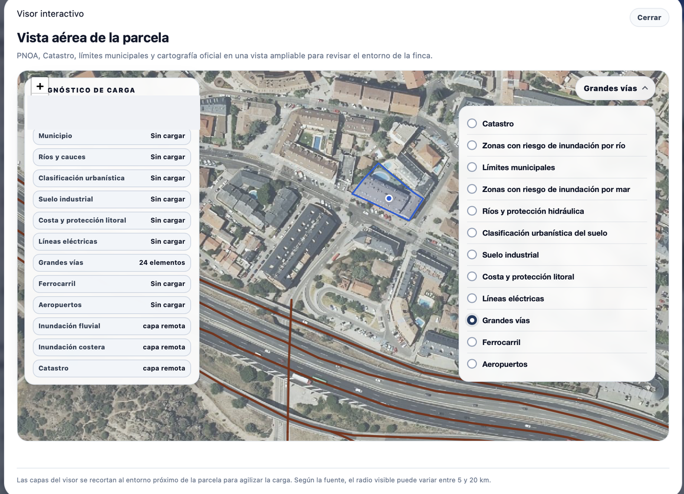 Visor interactivo con la capa de grandes vías: una autopista discurre junto al edificio